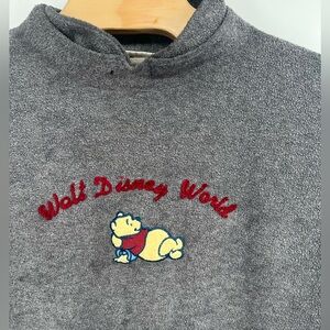 Vintage Walt Disney World Winnie The Pooh Sweater Gray Pullover Sz L